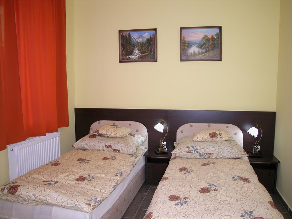 Labas-Haz Apartman Sárvár الغرفة الصورة